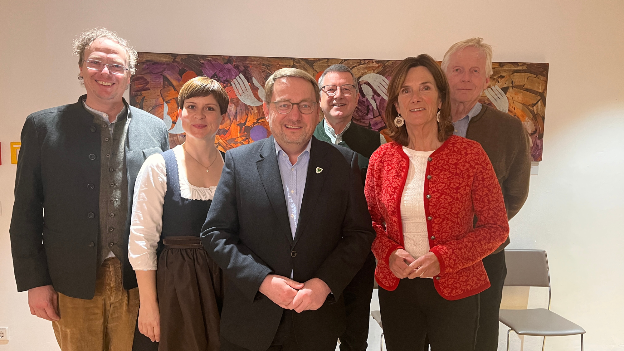 Politikerderblecken Spendenübergabe - Gruppenfoto im Rathaus – v.l.n.r. Michael Gilg, Christina Opitz, Bürgermeister Rolf Beuting, Kurt Schweda, Ursula Ohliger, Adi Sam