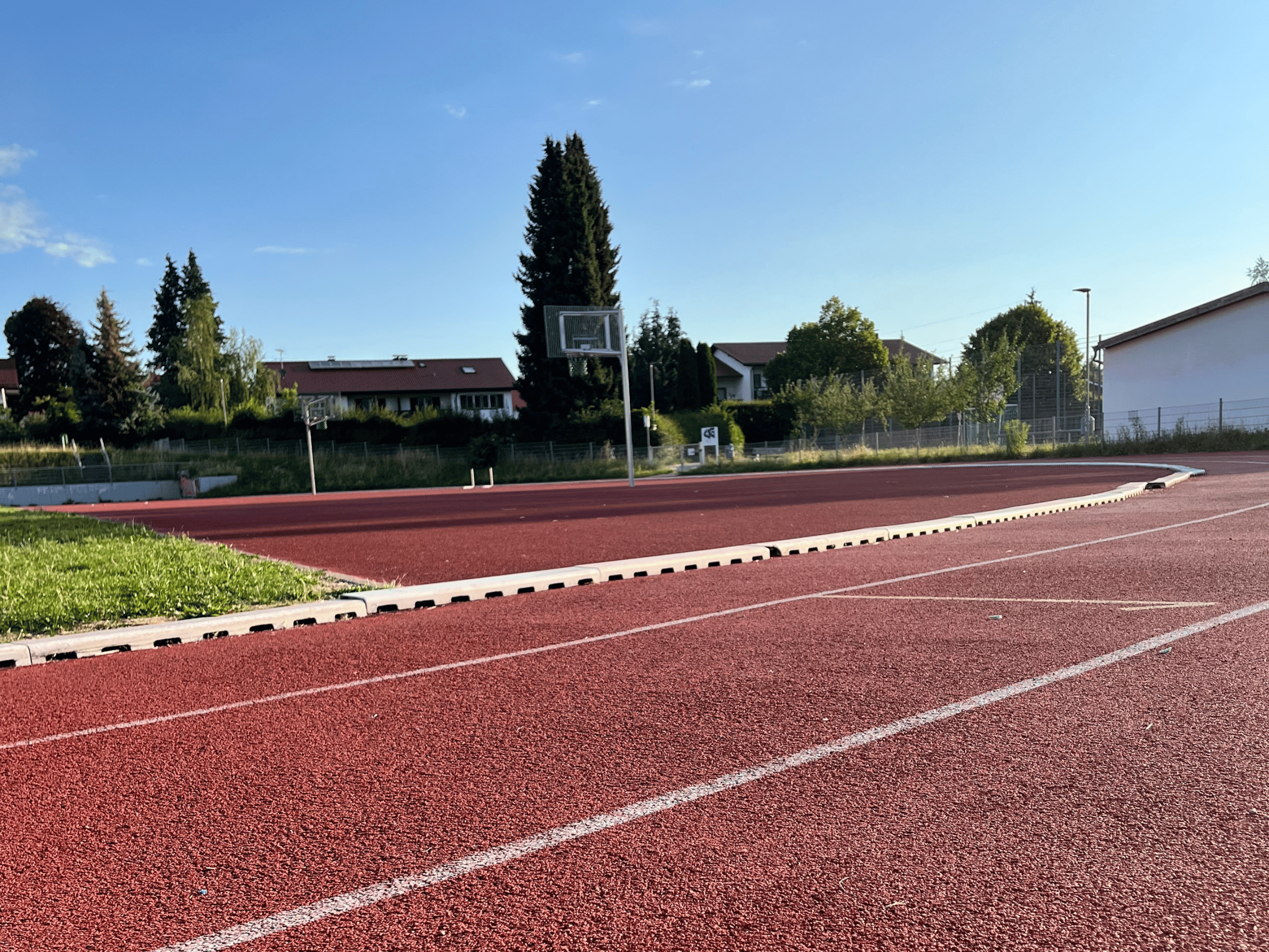 Sportplatz Mittelschule 1